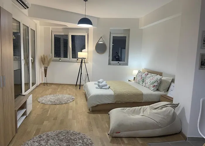 R&B Apartment City Center